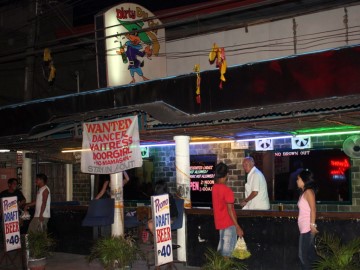 Nighttime Picture of DIRTY DUCK BAR, Balibago, Angeles City, Philippines