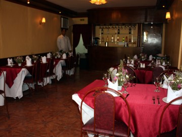 Picture inside Restaurant Castilla La Mancha ,Balibago, Angeles City, Philippines