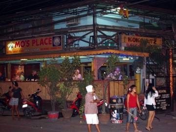 Nighttime Picture ofKokonutz ,Balibago, Angeles City, Philippines